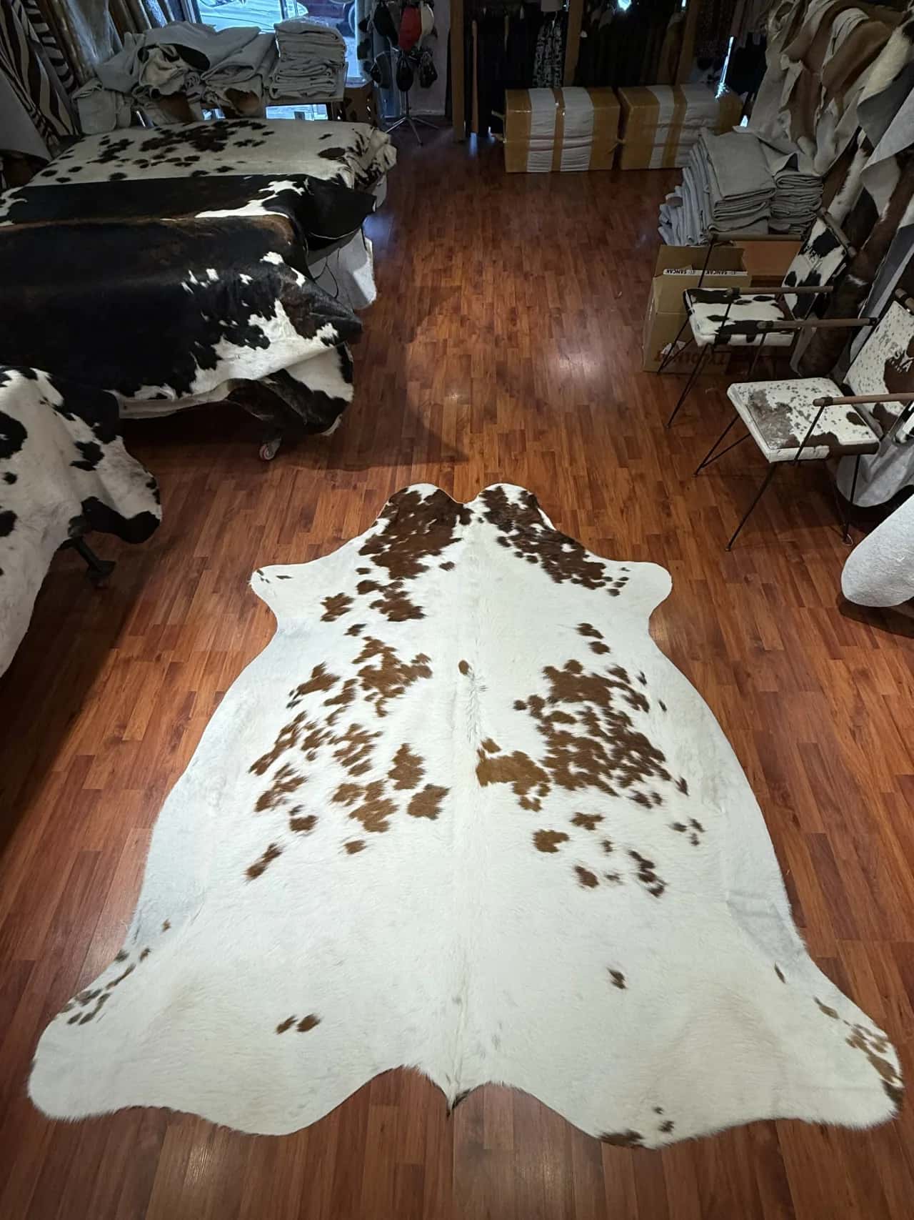 Fiesta Leather Art Hakiki Deri Dana Postu KAHVE BEYAZ200 x 230