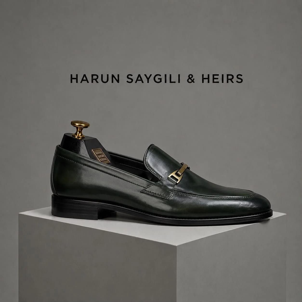 SHELL CORDOVAN GREEN MUSEUM LOAFER - 1